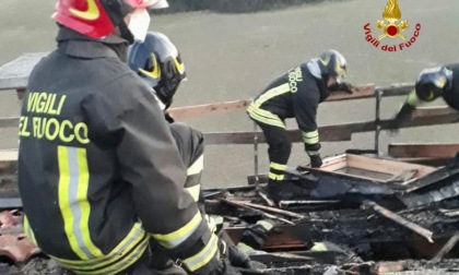 Incendio tetto nella palazzina a Selvazzano, tre persone intossicate