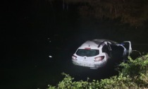 La donna morta con l'auto nel fiume è annegata: arrestato per omicidio il marito