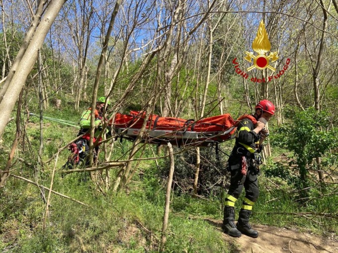 Caduta rovinosa con la mountain bike, giovane ciclista padovano finisce in ospedale