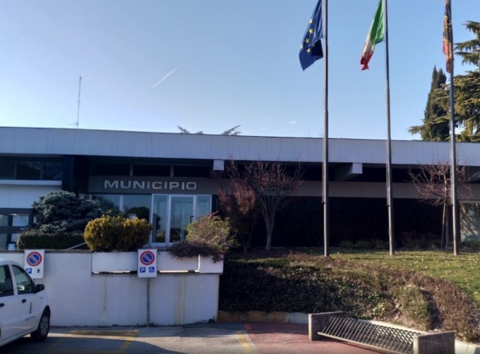 Dirigente del Comune di Saonara affida 54 incarichi… al fratello imprenditore