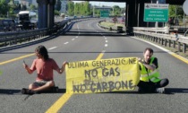 Padova, video e foto del blocco stradale degli attivisti di Ultima Generazione in corso Australia
