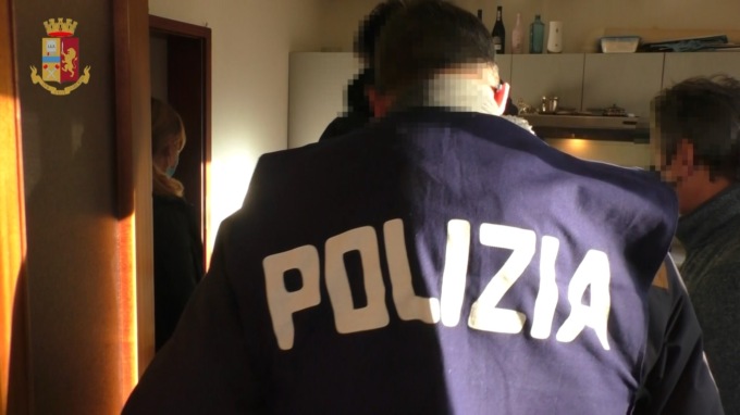 Cadavere trovato nella stanza di un B&B a Padova: era lì da due giorni