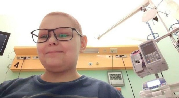 La battaglia di Mattia contro la leucemia è finita: “Addio, il tuo coraggio ci ha insegnato tanto”