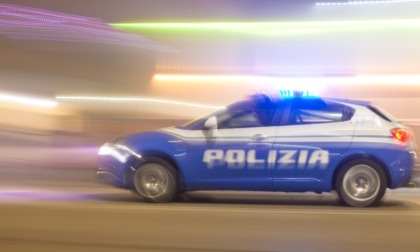 Si "diverte" a bucare le gomme di auto e bici a Padova: denunciato 66enne algerino