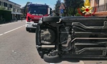 Brugine, perde il controllo dell'auto che finisce rovesciata: conducente ferita