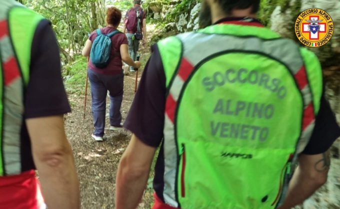 Perdono l’orientamento durante l’escursione, coppia padovana recuperata dal Soccorso alpino