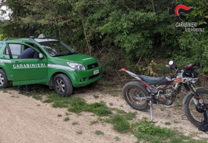 Fermati 4 motociclisti che guidavano sul sentiero che porta sulla cima del Monte Ceva