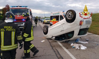 Strada del Santo, perde il controllo dell'auto e si ribalta: 25enne ferita a Cadoneghe