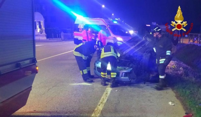 Auto rovesciate, “doppietta” nella notte a Villa del Conte e San Giorgio in Bosco: conducenti illesi