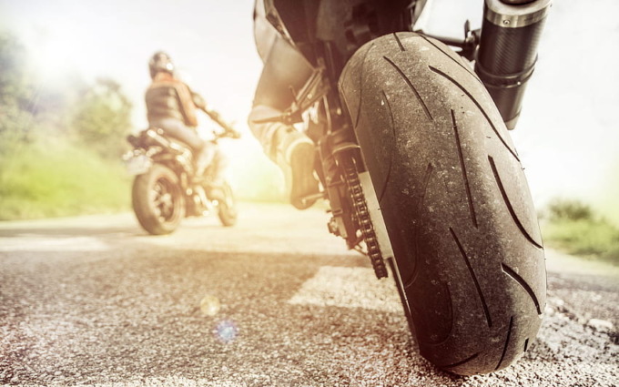 Cittadella, disperso raduno non autorizzato di motociclismo acrobatico: un centinaio di giovani alla “Zitac”