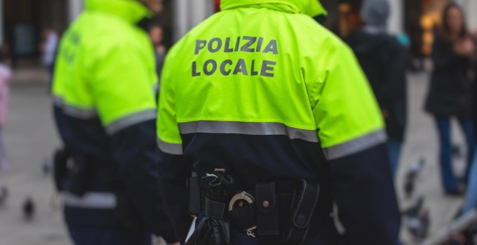 In arrivo le “multe morali”: gli alunni danno lezione di civiltà agli automobilisti indisciplinati