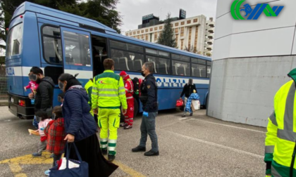 Incidente autobus A13, aperto il casello di Padova est per assistere i passeggeri coinvolti