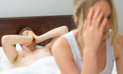 Il "mal di testa" dura 12 anni: marito "cornuto" deve pure pagare il mantenimento della moglie
