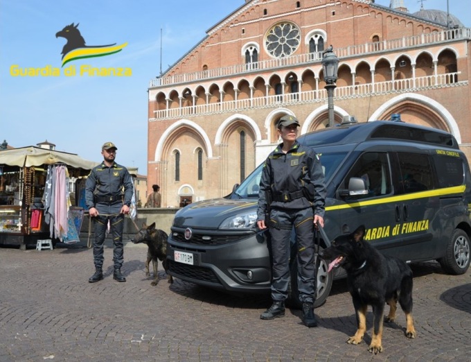 Padova, nel bar (molto frequentato) c’erano alimenti “alla muffa” e videolottery usate fuori orario