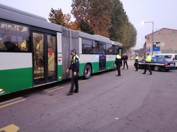 Schianto tra autobus e furgone a Cittadella: 9 feriti e traffico in tilt