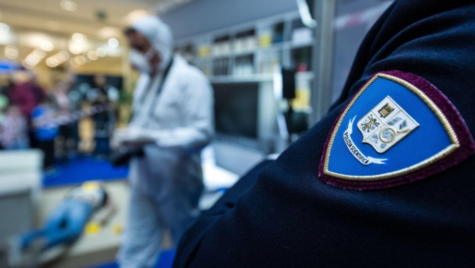 Cadavere nel Bacchiglione: il 40enne è stato ucciso con dieci coltellate dopo una strenua difesa