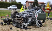 Borgoricco, le foto dell'auto che si è rovesciata in via Desman: grave l'uomo alla guida