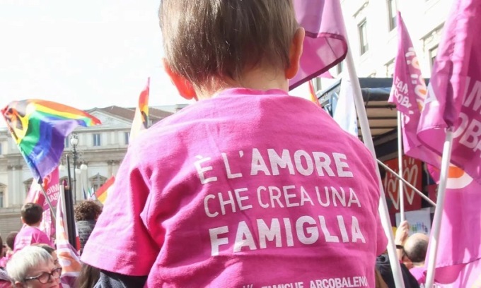 Figli con due mamme, la Procura di Padova dichiara illegittimi 33 atti di nascita. Giordani: “Sono sereno”