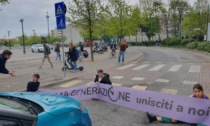 Ultima Generazione, blitz all'Università di Padova: video e foto del blocco di via Bassi