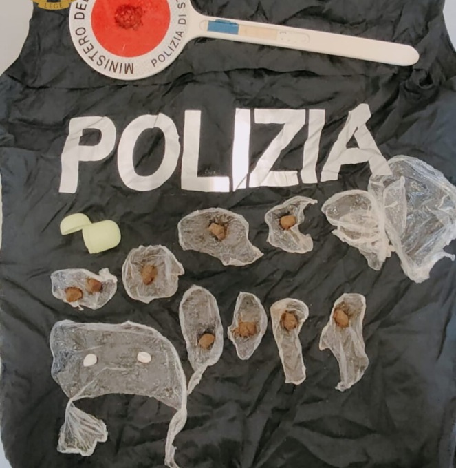 Sesso con la minore in cambio di cocaina: arrestato 52enne tunisino (irregolare)