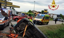 Campo San Martino, le foto del tremendo incidente tra auto sulla Valsugana: due feriti gravi