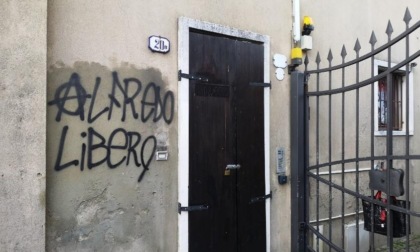 "Alfredo libero": sede dei militanti di Casapound imbrattata a Padova. Identificato un 25enne vicino agli anarchici