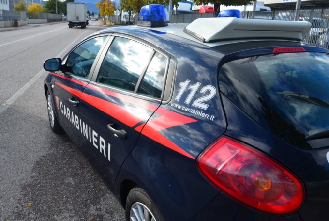 Padova, la lite tra albanesi finisce in tragedia: 24enne muore accoltellato. Arrestati i due assassini