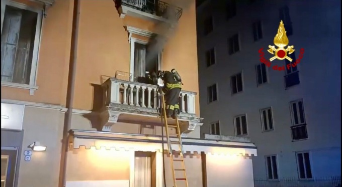 Padova, incendio in un appartamento a causa di un accumulatore seriale