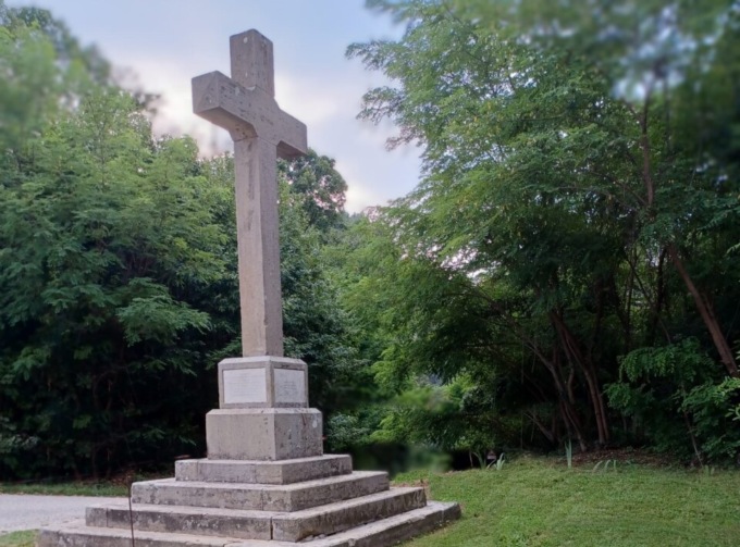 Parco dei Colli Euganei, ripristinato il percorso che porta alla croce che “fu cara” a Fogazzaro