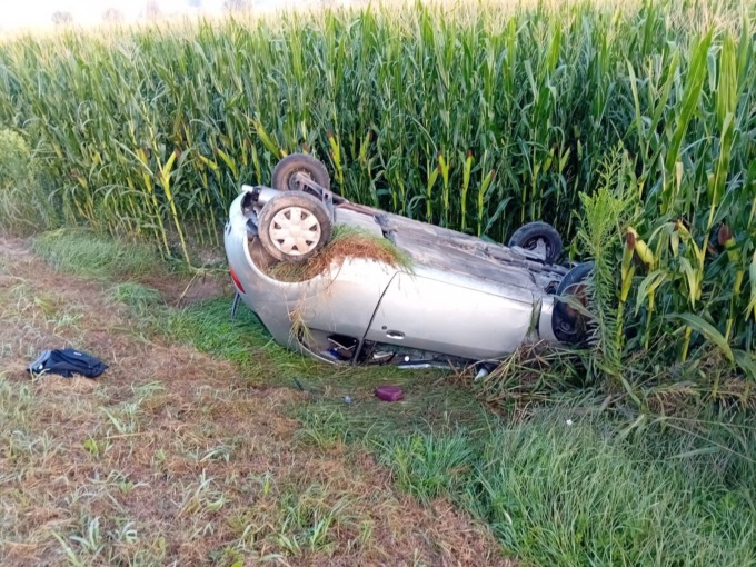 Neopatentata si schianta con la sua auto: denunciata perché ubriaca