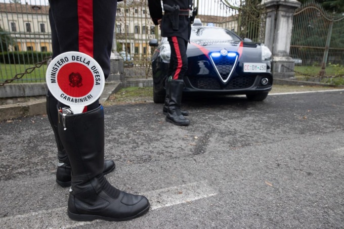 Distruggono i bagni per disabili al parchetto: individuati e denunciati tre giovani a Sant’Elena