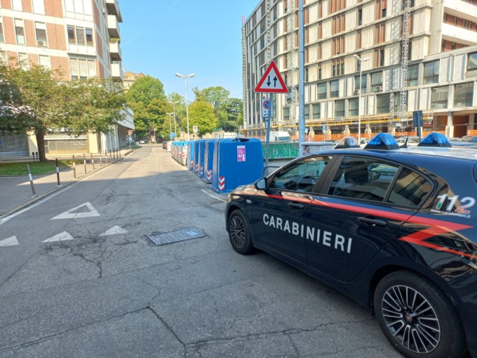 Padova, minaccia i passanti con dei cocci di vetro in zona stazione. Arrestata 55enne di Este