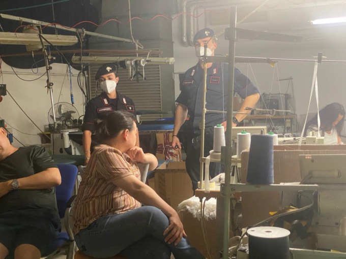 Cittadella, maxi multa e denuncia al titolare del laboratorio di confezioni di abbigliamento