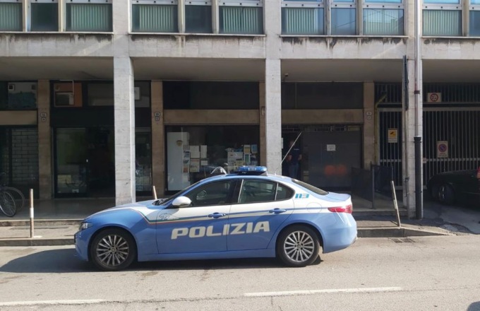 Padova, sbattuta a terra e rapinata da tre malviventi. Nottata da incubo per una donna di 51 anni