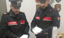 Clandestini albanesi spacciavano cocaina ad Abano Terme: nascondevano la droga in un vano segreto dell'auto
