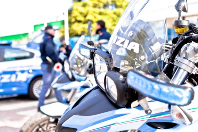 Comprava Rolex con assegni tarocchi, arrestato 70enne a Padova