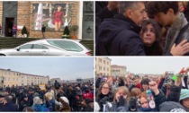 Funerale Giulia Cecchettin: l'oceano delle 10mila persone a Padova per la 22enne vittima di femminicidio