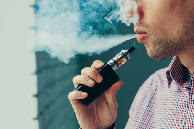 Hanno uno stand al Vaping Expo Padova ma le sigarette elettroniche esposte sono di contrabbando
