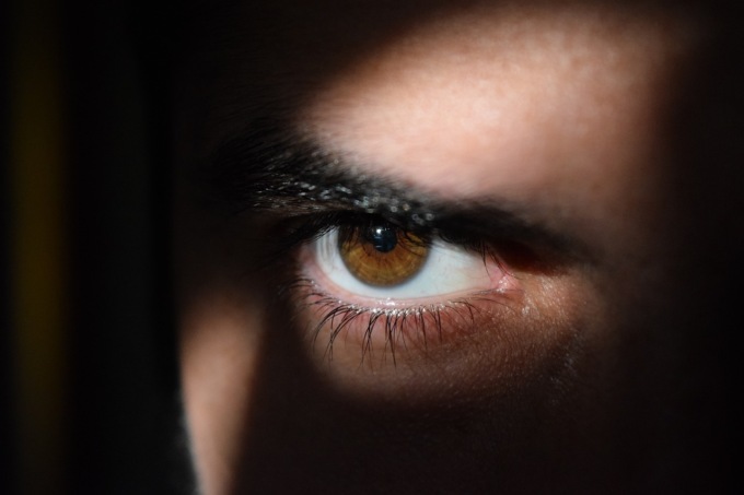 Non accetta la fine della relazione e perseguita l’ex: arrestato stalker dopo due anni d’inferno
