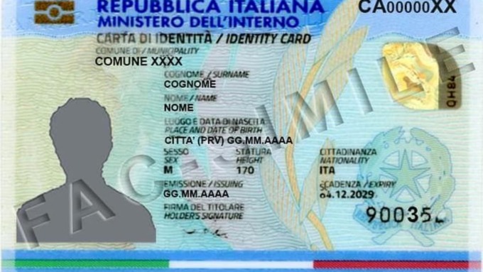 Si rifiuta di fornire i documenti durante un fermo alla guida: “Non riconosco lo Stato italiano”