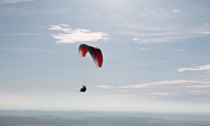 Paracadutista padovano muore nel tentativo di atterraggio nel Vicentino