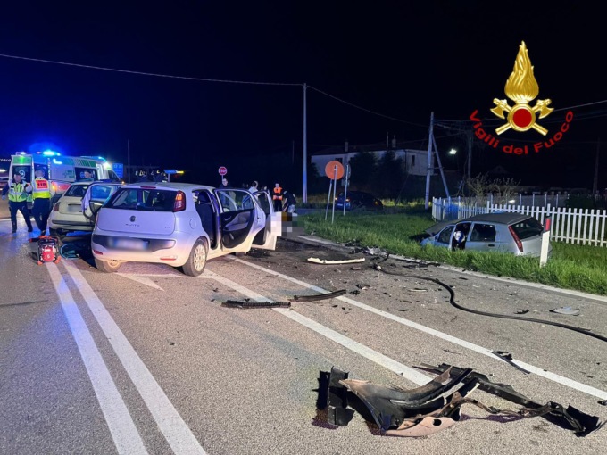 Scontro tra 3 auto a Codevigo, cinque persone ferite