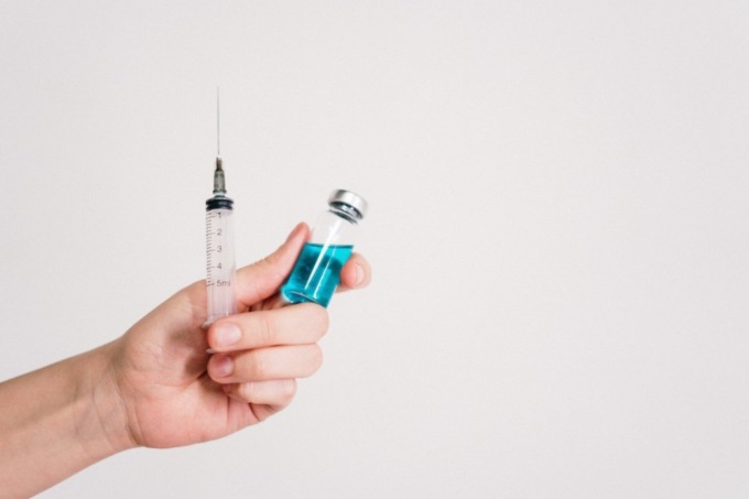 Farmaco dopante (da 500 euro a fiala) per pompare i muscoli, nei guai personal trainer “ricettatore”