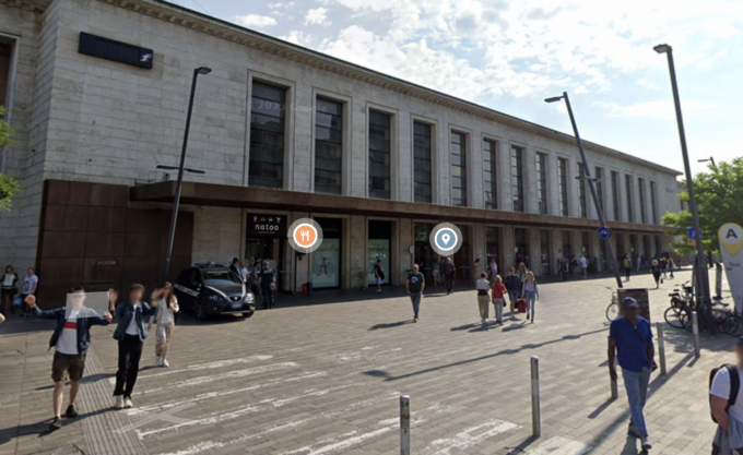 Dosi di hashish e cocaina nascoste nel giubbotto, beccato mentre spacciava in stazione