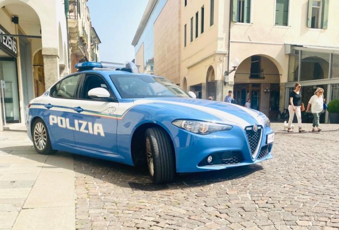 Rientra clandestinamente in Italia e si sposa per il permesso di soggiorno