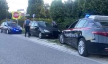Sequestra mamma e figlio di 5 anni, fermato in Trentino dopo una fuga di 100 chilometri