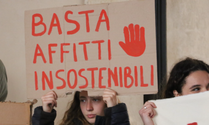 Studenti disperati: gli affitti per gli universitari schizzano a 450 euro per una camera singola