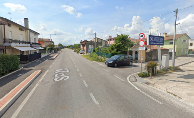 Moto e monopattino si scontrano tra Via Brenta e Via Sant’Antonio, gravi un minorenne e un motociclista 56enne