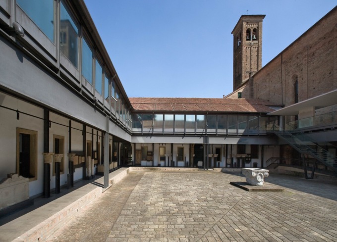 Festa tra le statue antiche al Museo Eremitani: scoppia la polemica per la musica alta e il rispetto del patrimonio