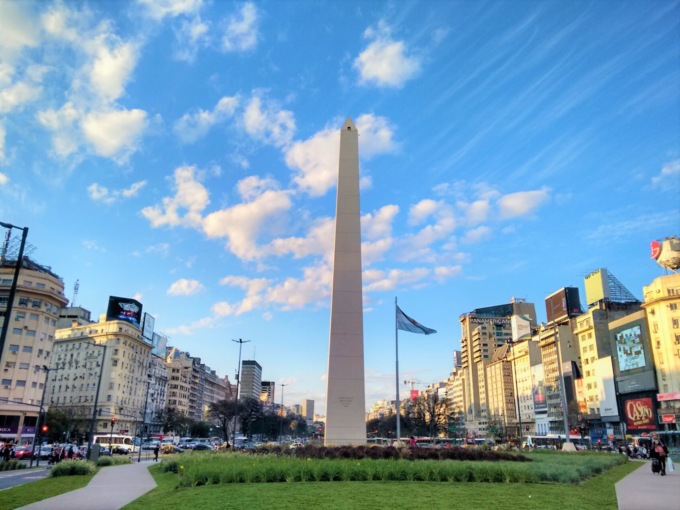Coppia italiana fermata in Argentina: l’inchiesta si concentra sugli intermediari